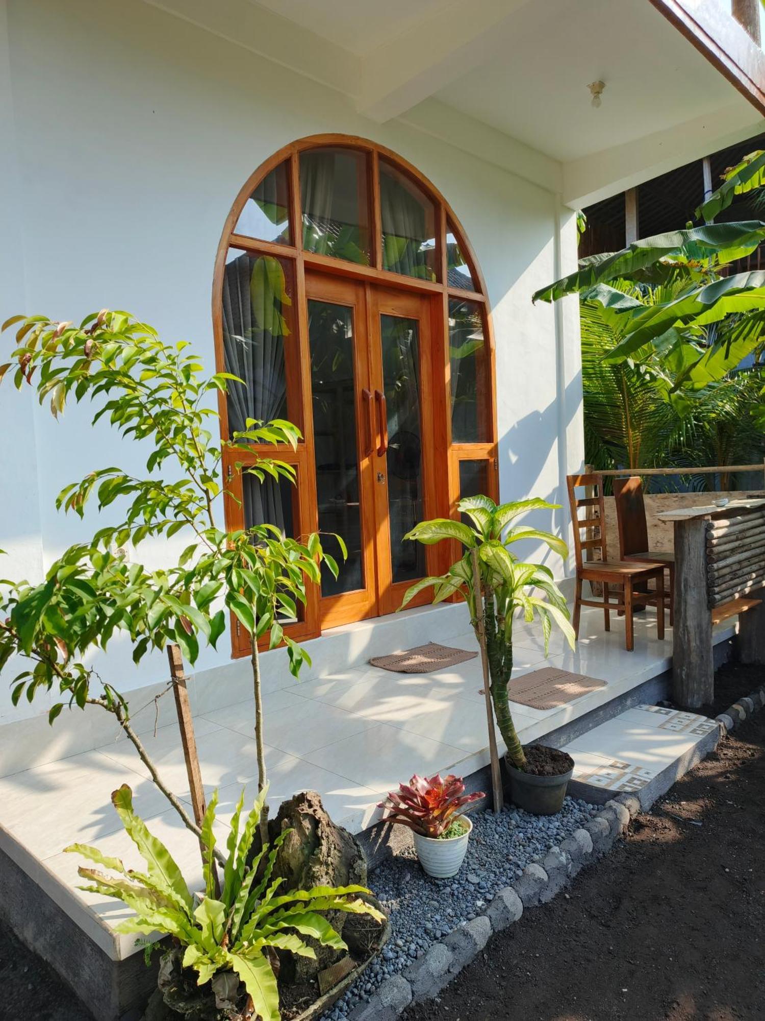Friend House Stay & Surf Airsatang Екстер'єр фото
