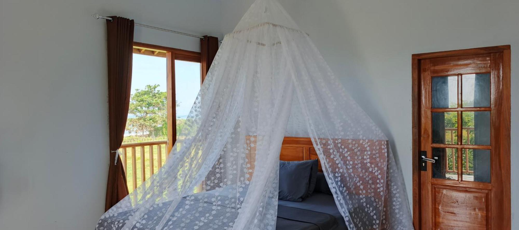 Friend House Stay & Surf Airsatang Екстер'єр фото