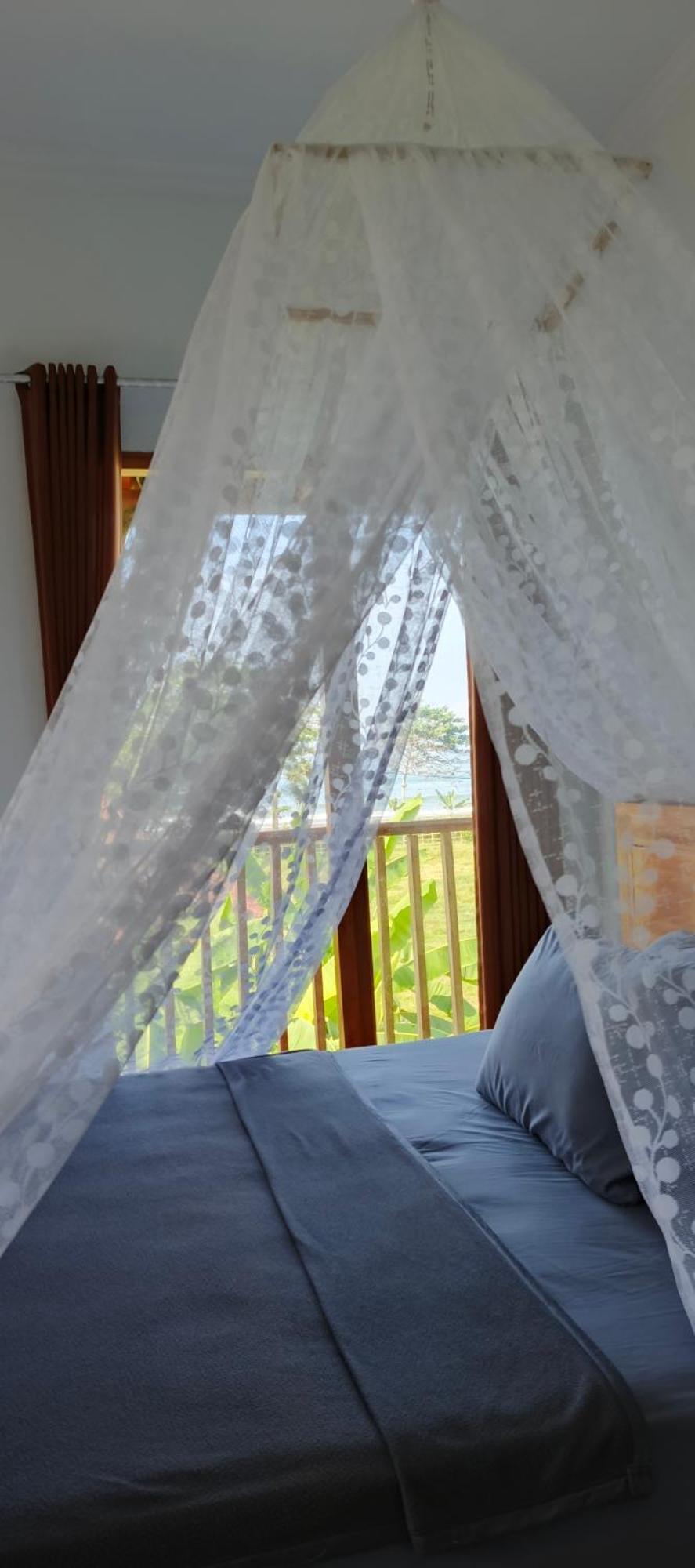 Friend House Stay & Surf Airsatang Екстер'єр фото
