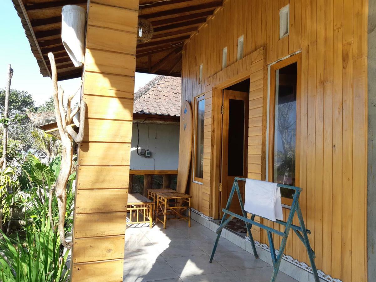 Friend House Stay & Surf Airsatang Екстер'єр фото