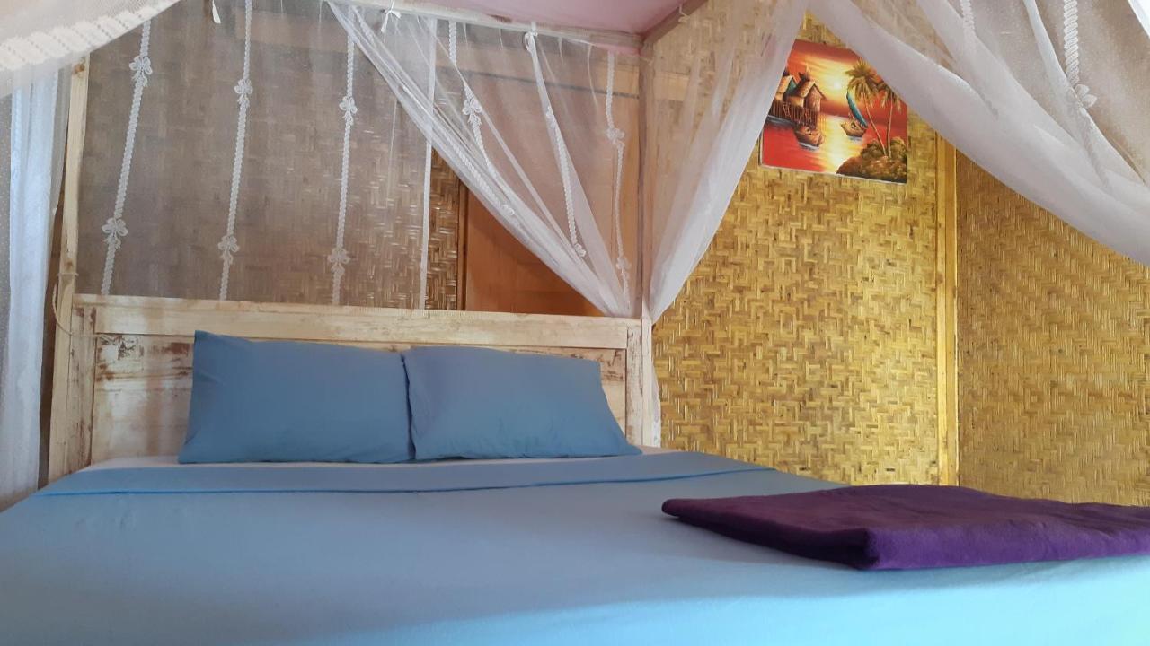 Friend House Stay & Surf Airsatang Екстер'єр фото
